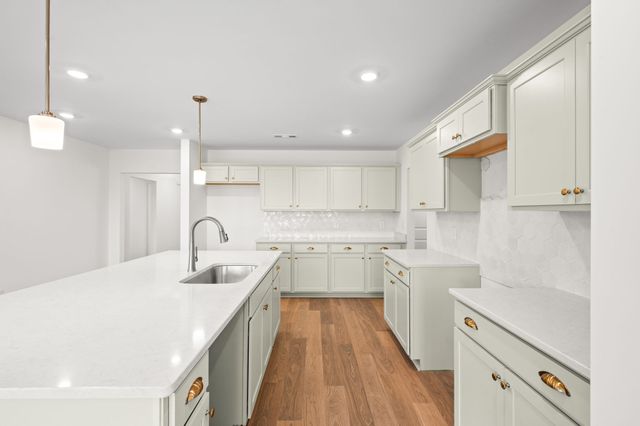 702 Larry Cir, Mount Pleasant, TN 38474