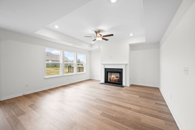 702 Larry Cir, Mount Pleasant, TN 38474