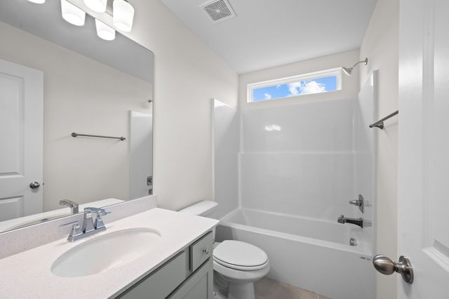 702 Larry Cir, Mount Pleasant, TN 38474