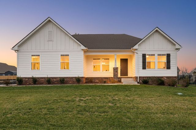 702 Larry Cir, Mount Pleasant, TN 38474