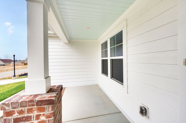 702 Larry Cir, Mount Pleasant, TN 38474