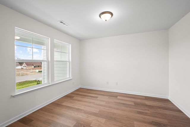 702 Larry Cir, Mount Pleasant, TN 38474