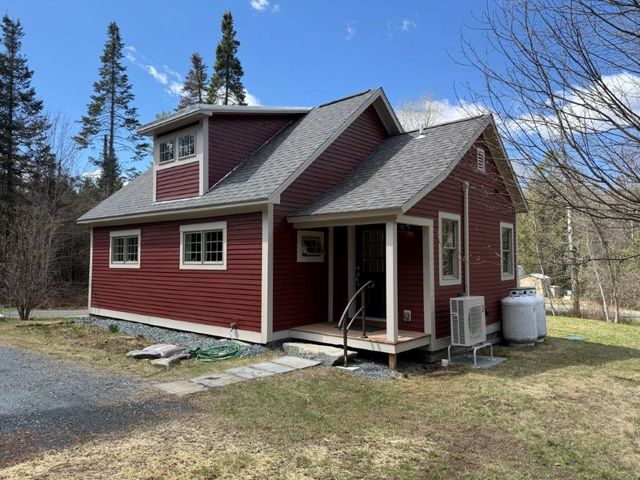 232 River Road, Canaan, NH 03741