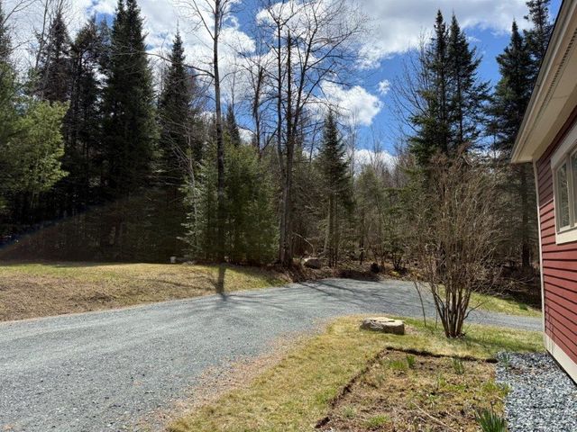 232 River Road, Canaan, NH 03741