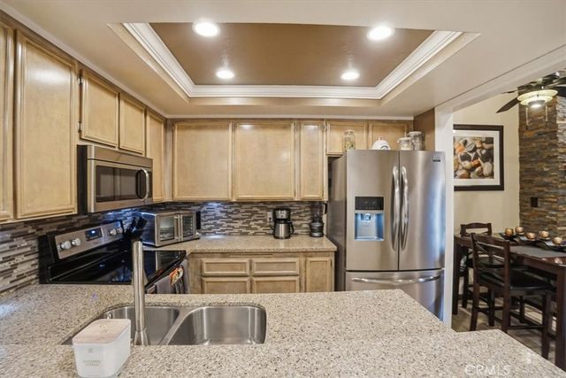 300 S Prospectors Road 29, Diamond Bar, CA 91765