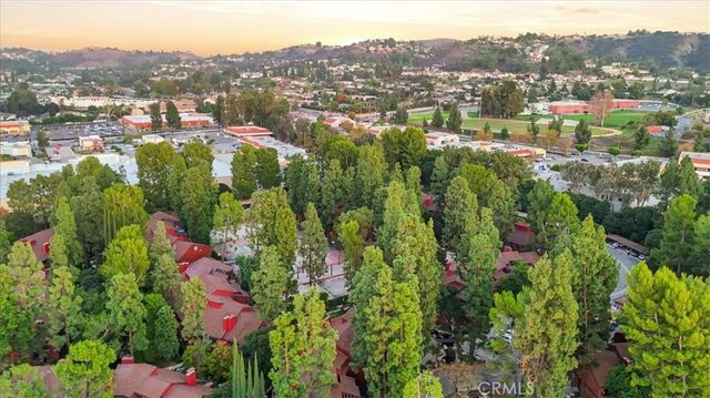 300 S Prospectors Road 29, Diamond Bar, CA 91765