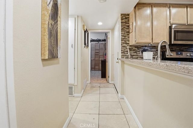 300 S Prospectors Road 29, Diamond Bar, CA 91765