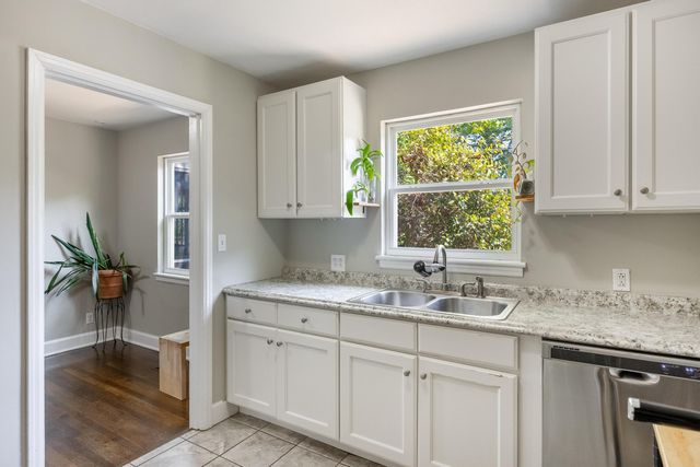 5000 Golfview Drive, Chattanooga, TN 37411