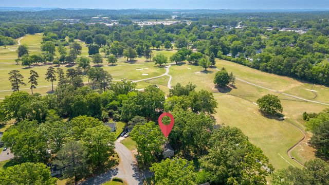 5000 Golfview Drive, Chattanooga, TN 37411