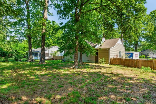 5000 Golfview Drive, Chattanooga, TN 37411