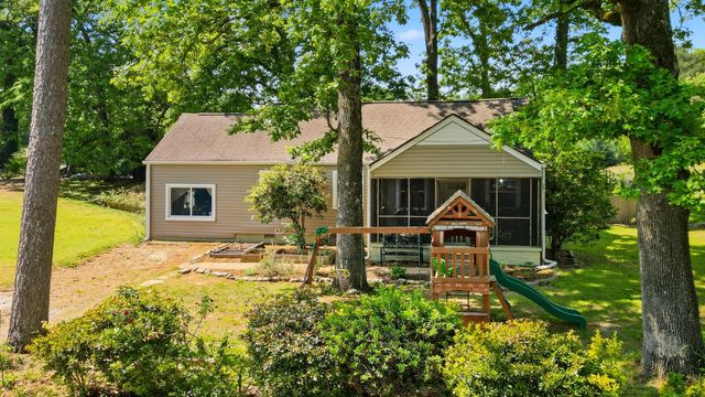 5000 Golfview Drive, Chattanooga, TN 37411