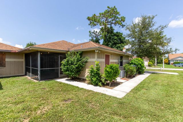 815 Peppertree Court, Wellington, FL 33414