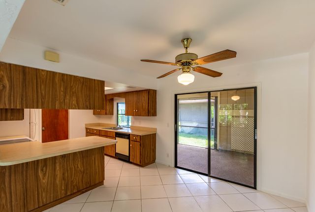 815 Peppertree Court, Wellington, FL 33414