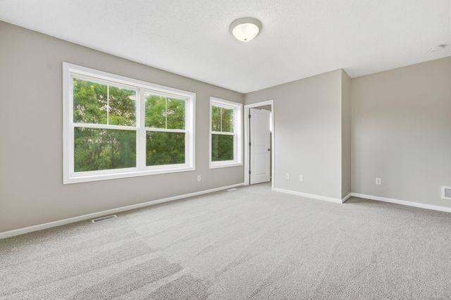 3012 Cottage Lane N, Maplewood, MN 55109