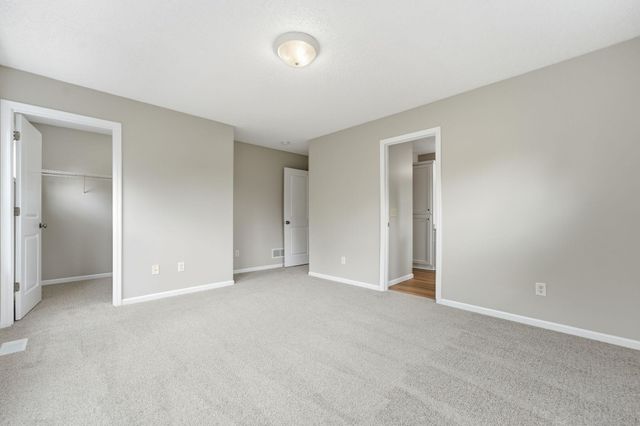 3012 Cottage Lane N, Maplewood, MN 55109