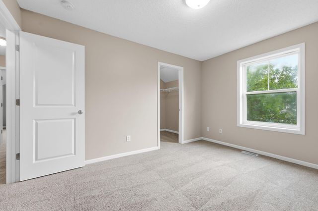 3012 Cottage Lane N, Maplewood, MN 55109