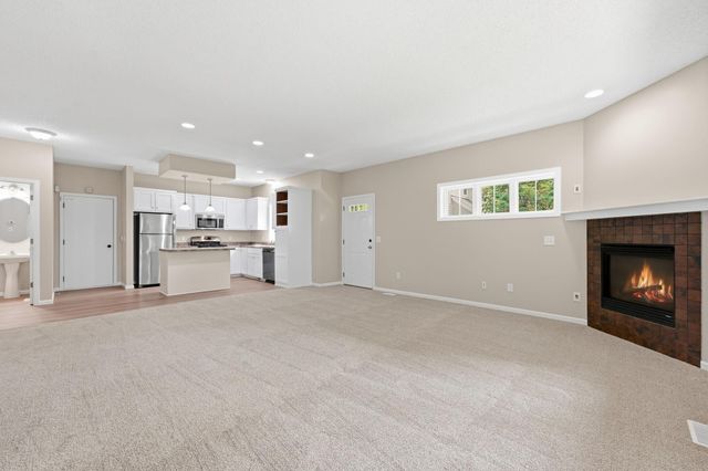 3012 Cottage Lane N, Maplewood, MN 55109