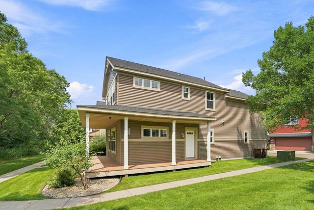 3012 Cottage Lane N, Maplewood, MN 55109