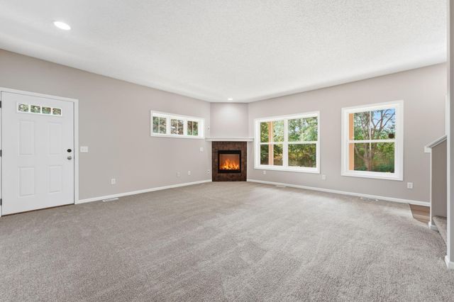 3012 Cottage Lane N, Maplewood, MN 55109