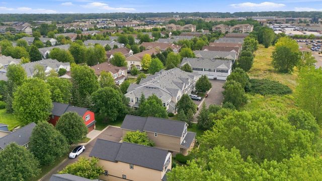 3012 Cottage Lane N, Maplewood, MN 55109