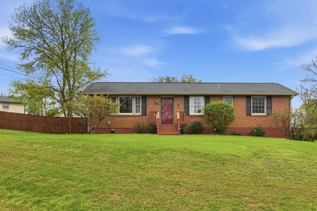 114 Shadow Ln, Hendersonville, TN 37075