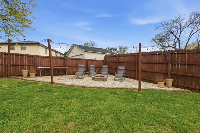 114 Shadow Ln, Hendersonville, TN 37075