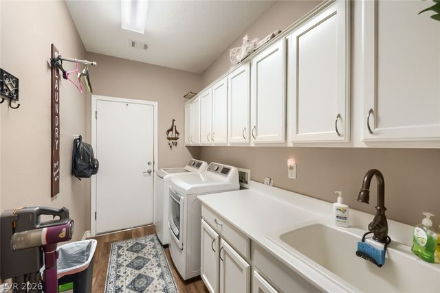 7356 Petrel Street, North Las Vegas, NV 89084