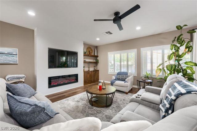 7356 Petrel Street, North Las Vegas, NV 89084