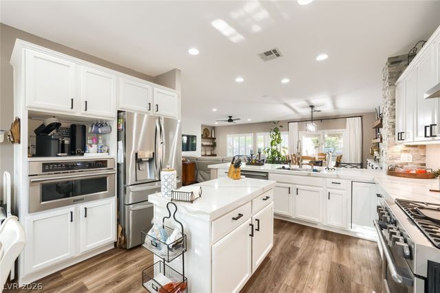 7356 Petrel Street, North Las Vegas, NV 89084
