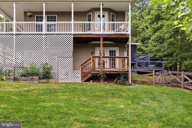 900 ENFIELD DR, Winchester, VA 22602