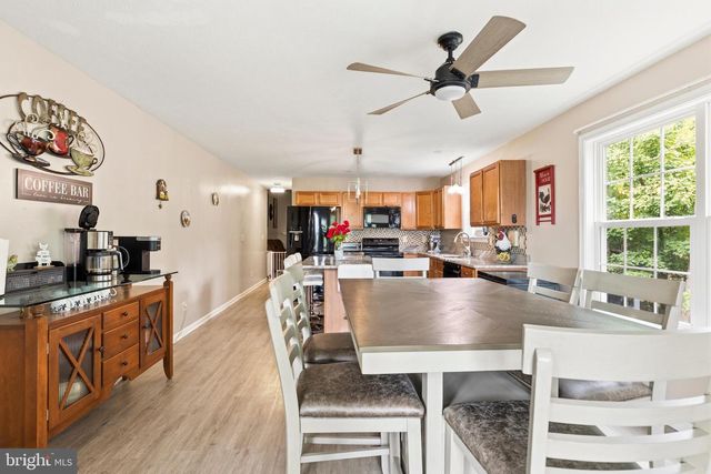 900 ENFIELD DR, Winchester, VA 22602