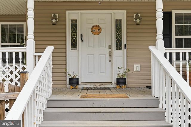 900 ENFIELD DR, Winchester, VA 22602