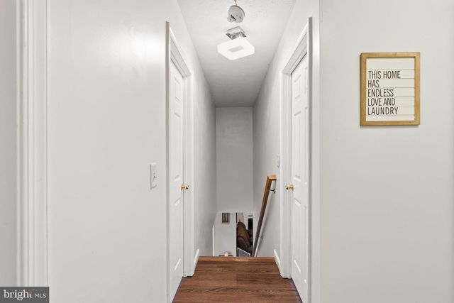 900 ENFIELD DR, Winchester, VA 22602