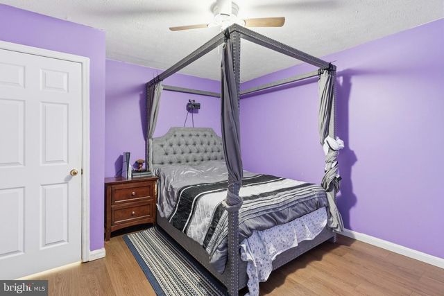 900 ENFIELD DR, Winchester, VA 22602