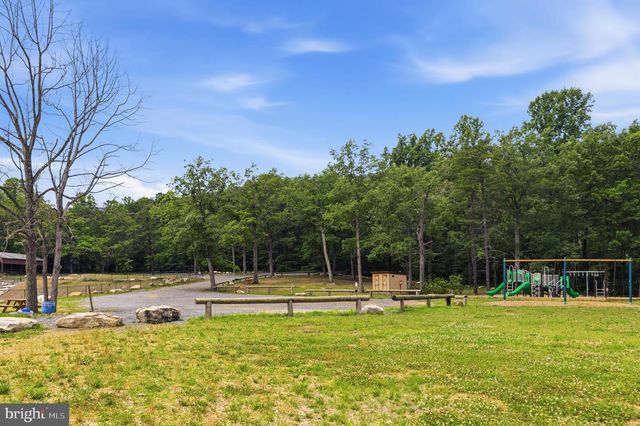 900 ENFIELD DR, Winchester, VA 22602