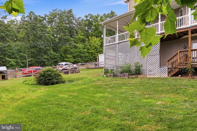 900 ENFIELD DR, Winchester, VA 22602