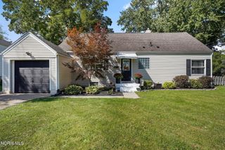 1099 Elco Avenue, Maumee, OH 43537