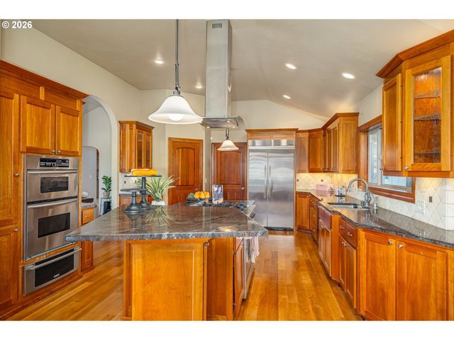 85898 LORANE Hwy, Eugene, OR 97405