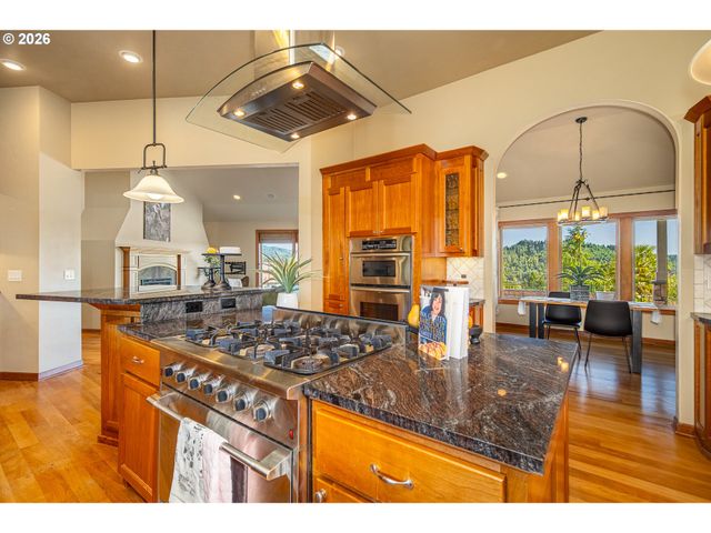 85898 LORANE Hwy, Eugene, OR 97405