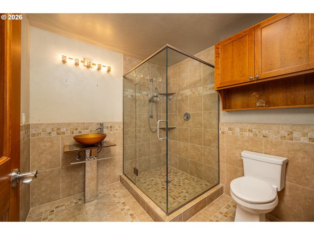 85898 LORANE Hwy, Eugene, OR 97405