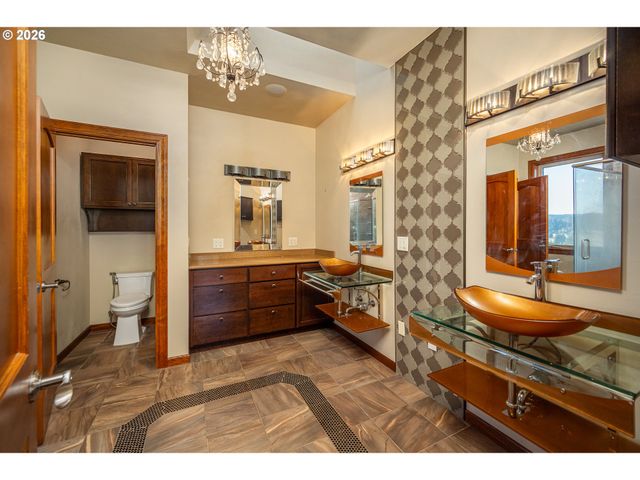 85898 LORANE Hwy, Eugene, OR 97405