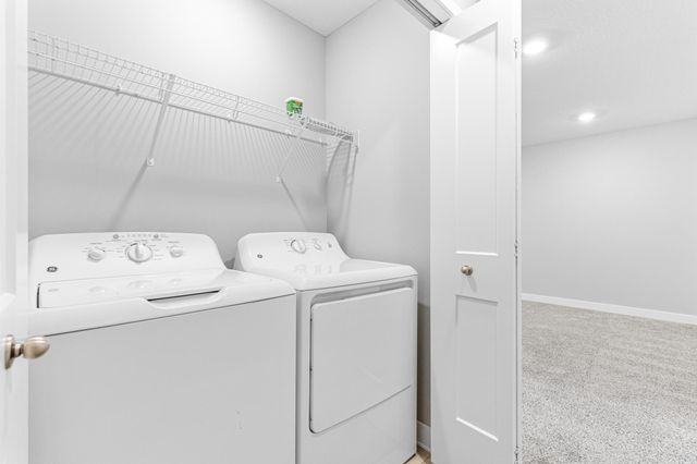 8042 Abercrombie Lane, Woodbury, MN 55129