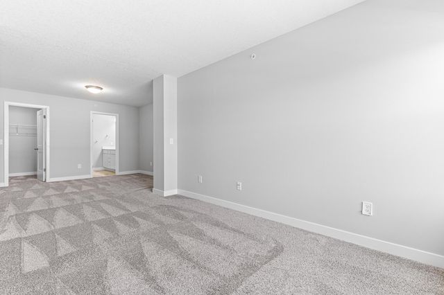 8042 Abercrombie Lane, Woodbury, MN 55129