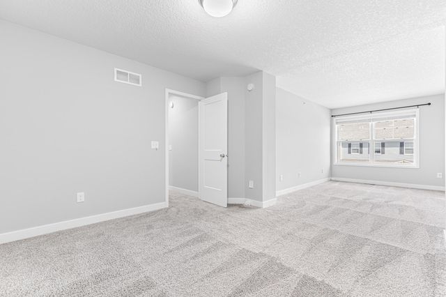 8042 Abercrombie Lane, Woodbury, MN 55129