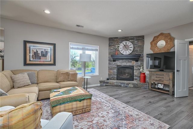 8417 Houston Street, Lenexa, KS 66227