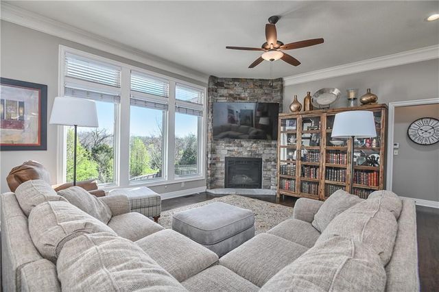 8417 Houston Street, Lenexa, KS 66227