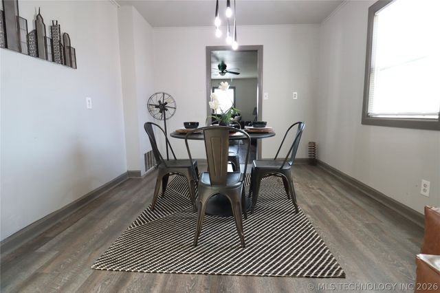 3203 E Oklahoma Place, Tulsa, OK 74110