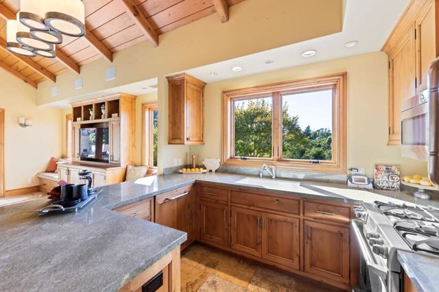 1600 Marlborough Road, Hillsborough, CA 94010