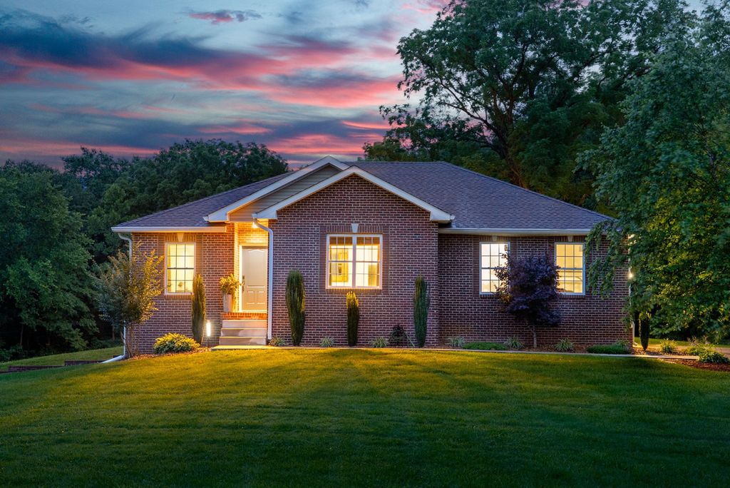 2625 Ford Rd, Adams, TN 37010