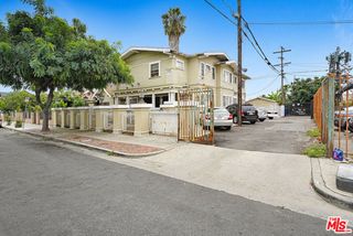 972 W 47th Street, Los Angeles, CA 90037